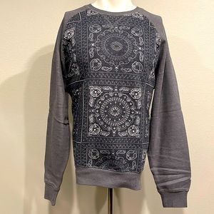 Men’s Bandanna Styled Crewneck Long Sleeve Sweatshirt